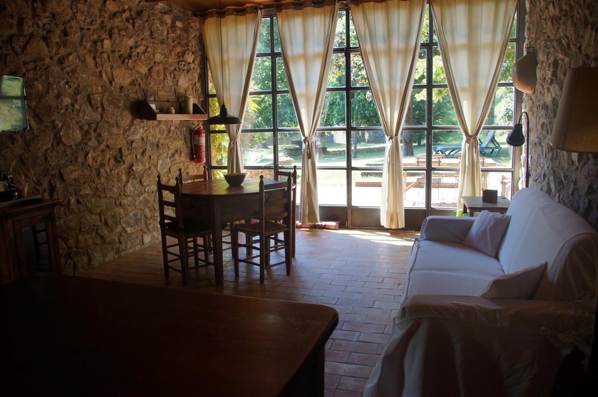 Mas Roquet Guest House Macanet De Cabrenys Ngoại thất bức ảnh